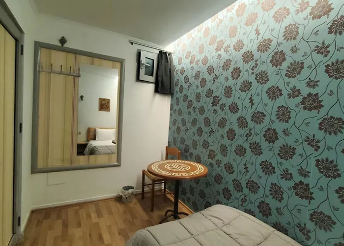 Hostel Wander Luxe Tirana