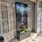 Wander Luxe Hostel *