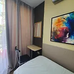 Hostel Wander Luxe