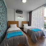 Wander Luxe * Tirana