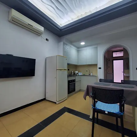 Wander Luxe Hostel Tirana